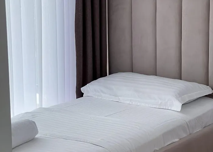 Boulevard Apartment